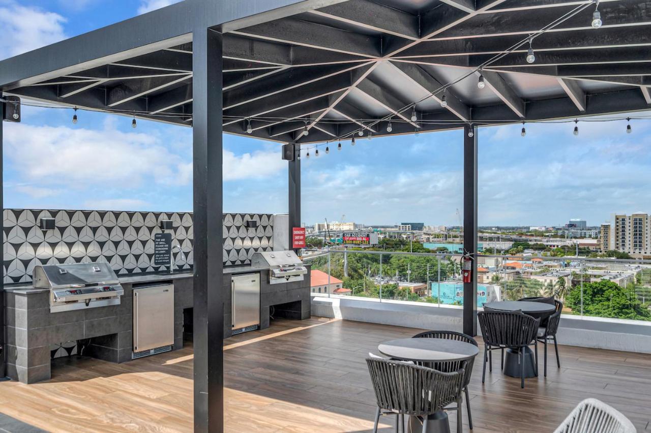 Appartamento Stylish Unit In Downtown Miami With Free Parking Esterno foto