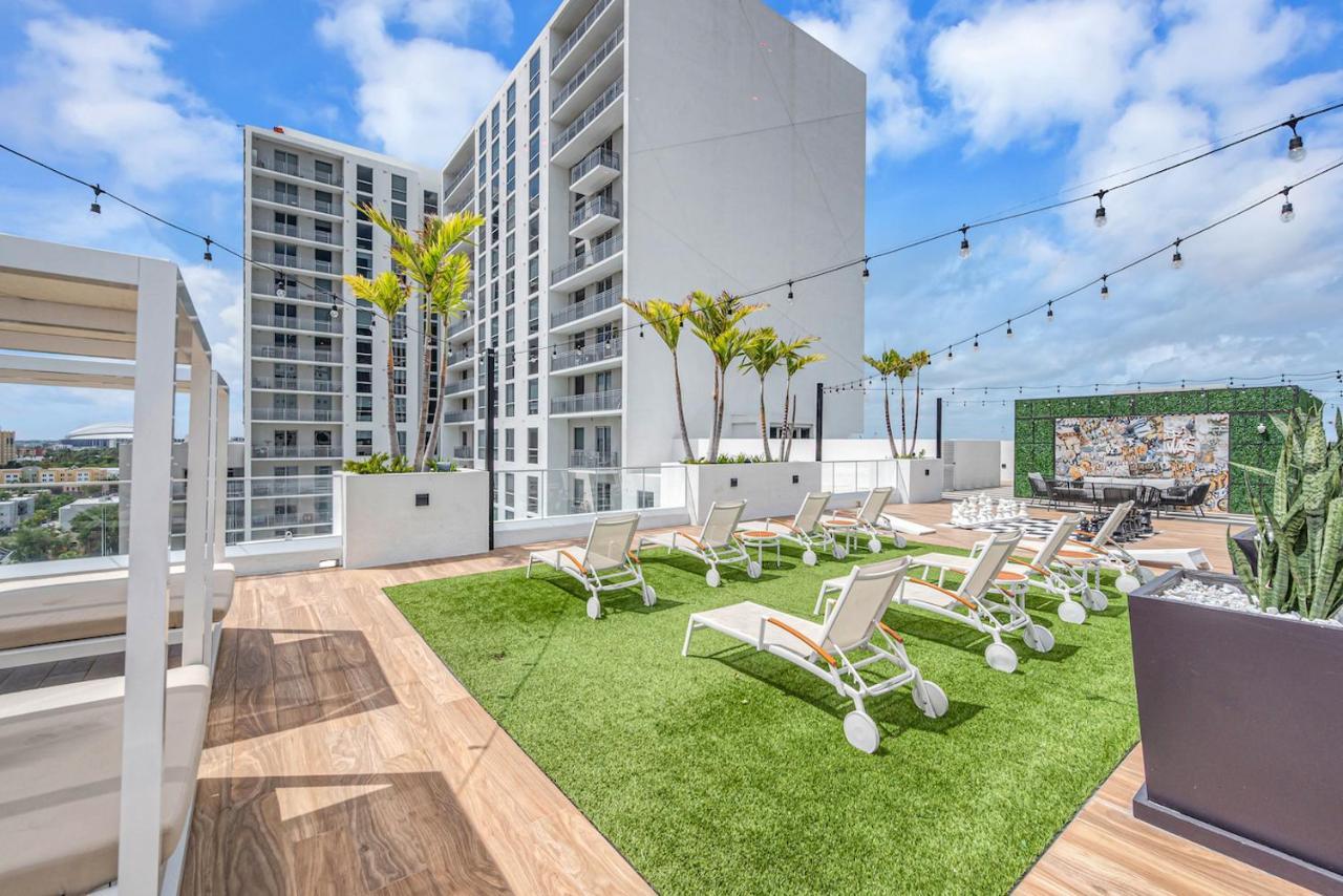 Appartamento Stylish Unit In Downtown Miami With Free Parking Esterno foto
