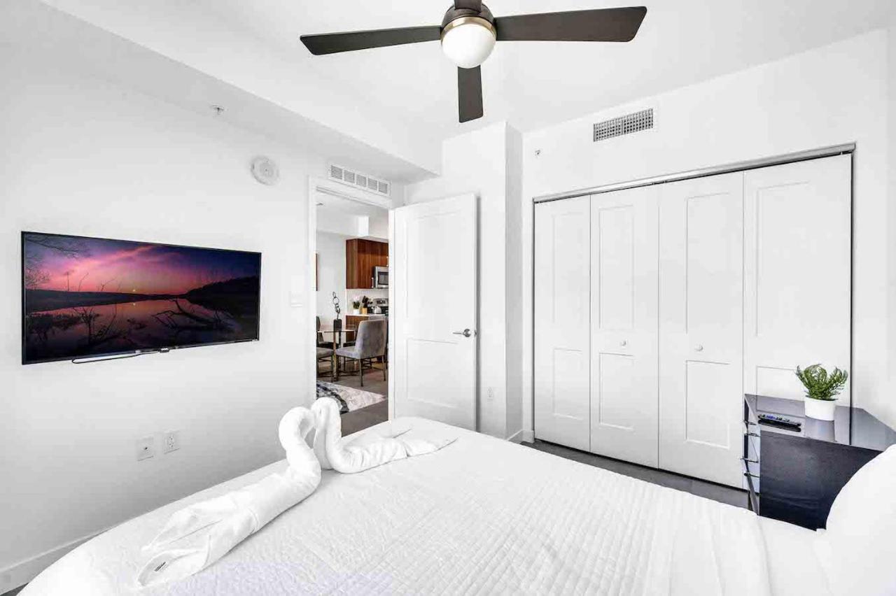 Appartamento Stylish Unit In Downtown Miami With Free Parking Esterno foto
