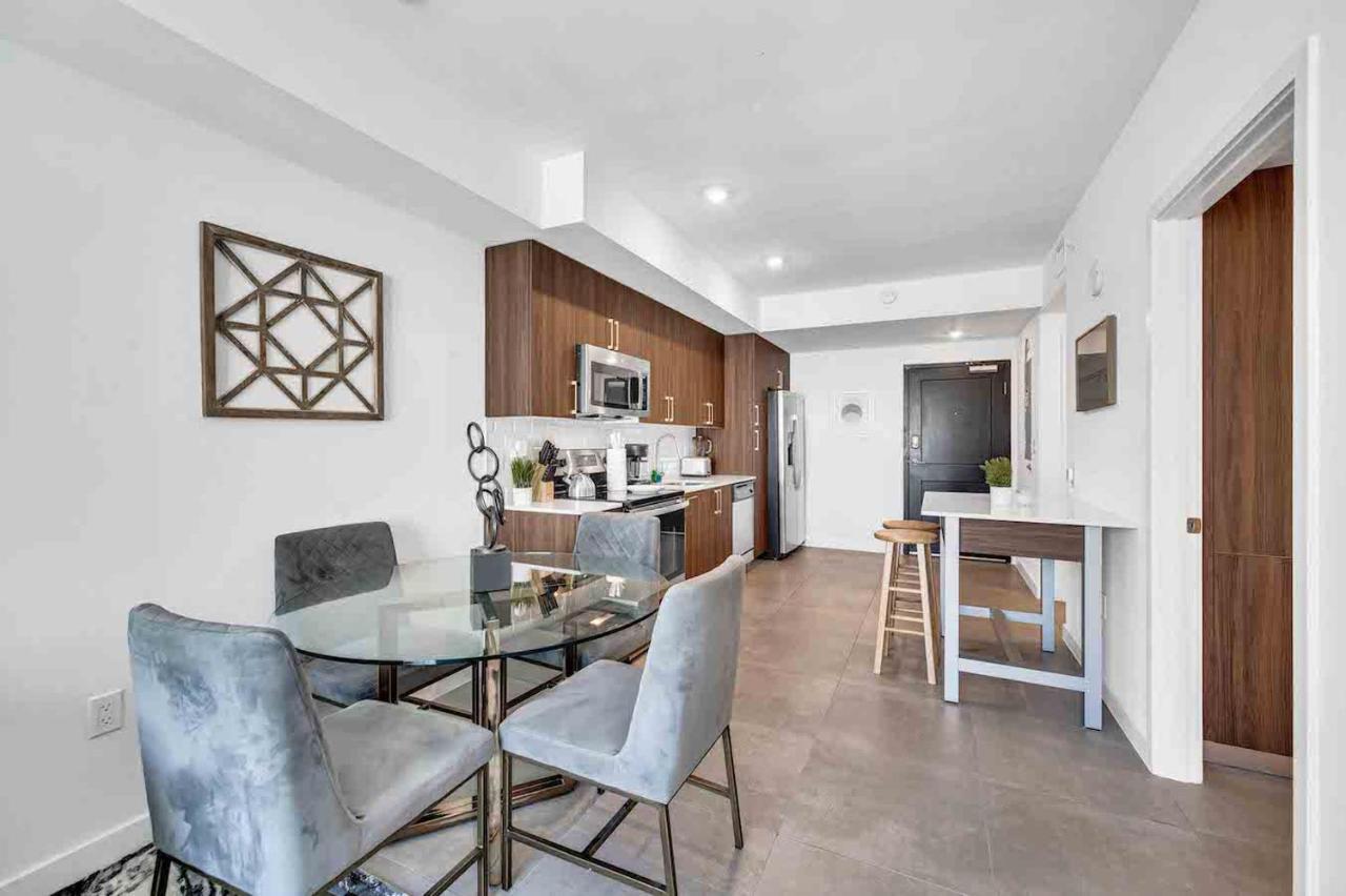 Appartamento Stylish Unit In Downtown Miami With Free Parking Esterno foto