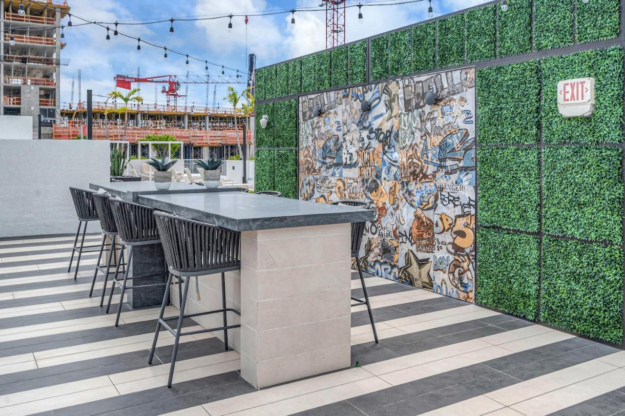 Appartamento Stylish Unit In Downtown Miami With Free Parking Esterno foto