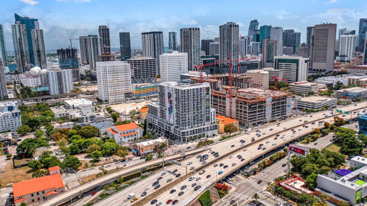 Appartamento Stylish Unit In Downtown Miami With Free Parking Esterno foto
