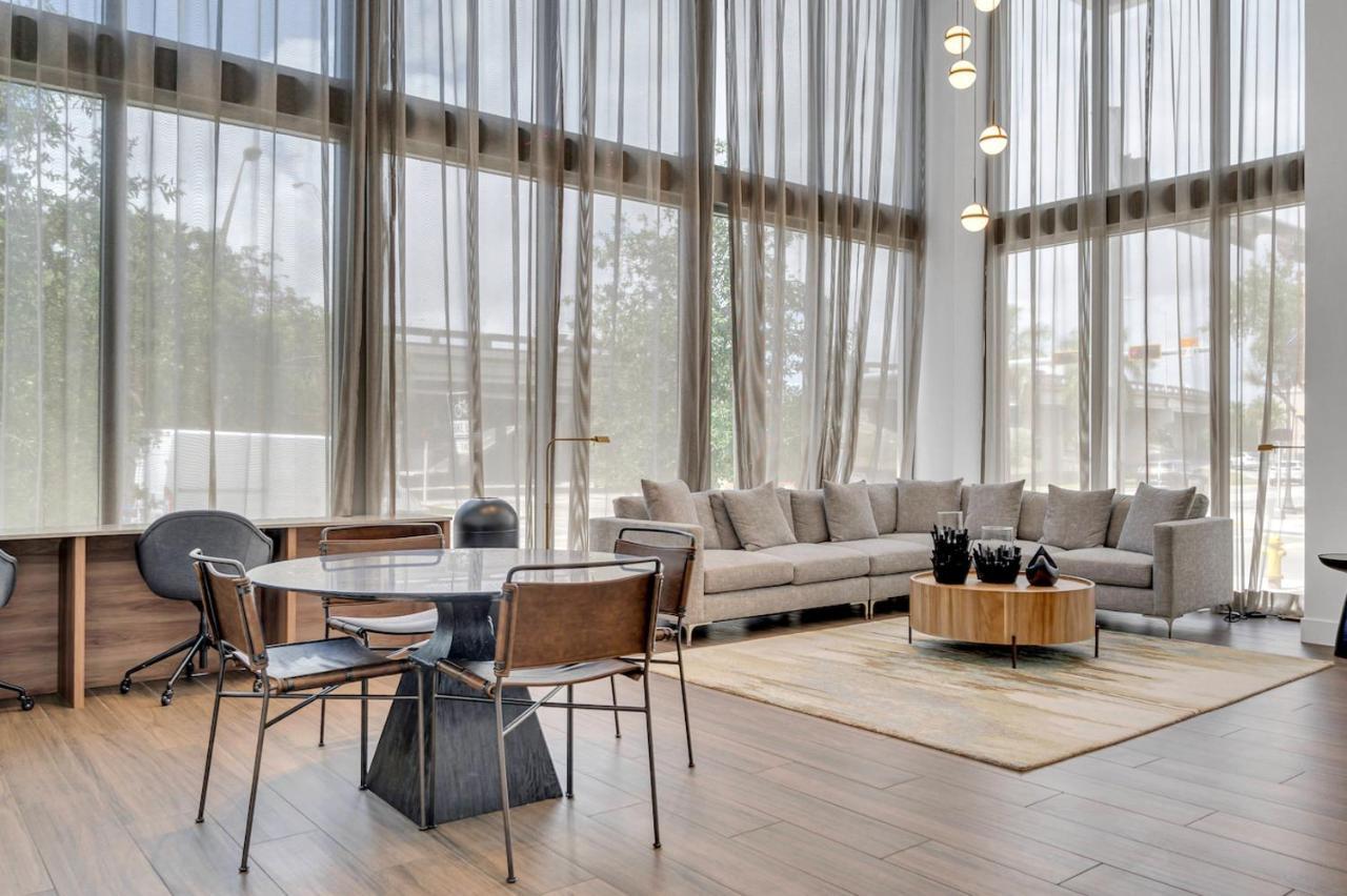 Appartamento Stylish Unit In Downtown Miami With Free Parking Esterno foto