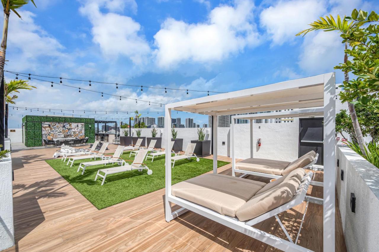 Appartamento Stylish Unit In Downtown Miami With Free Parking Esterno foto